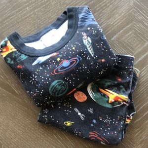 Adorable space theme Hanna Andersson pajamas!